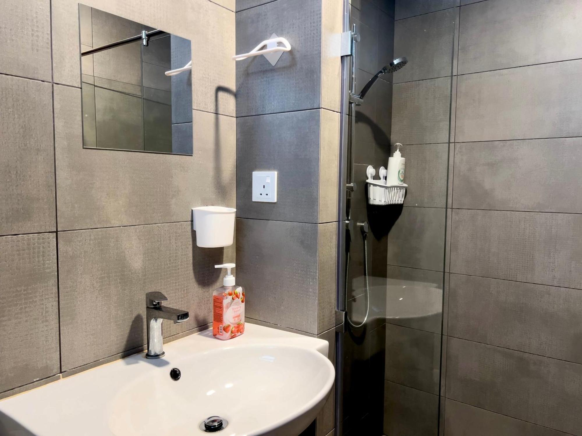 Hush Inn At K Avenue Kota Kinabalu Ngoại thất bức ảnh