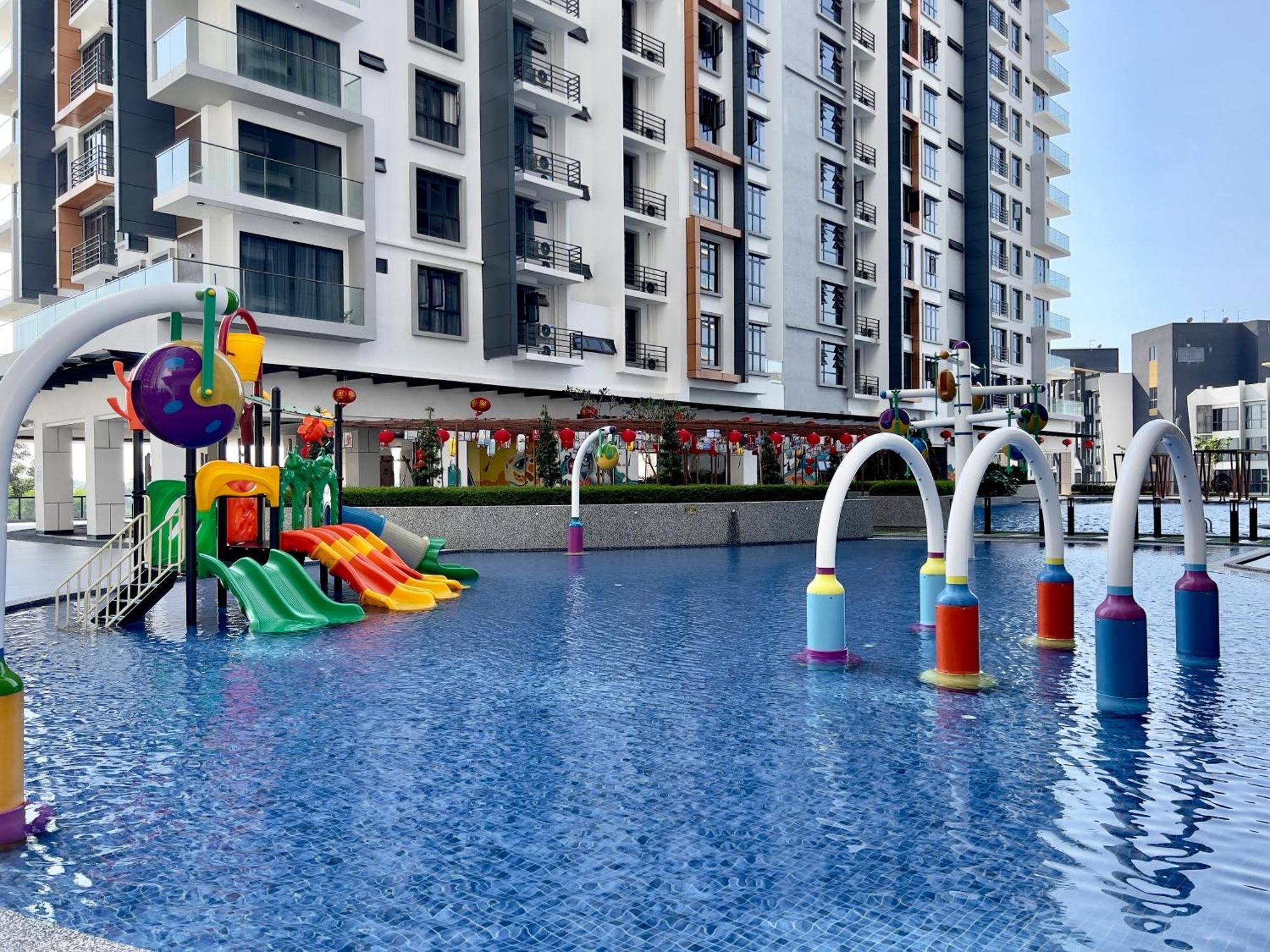 Hush Inn At K Avenue Kota Kinabalu Ngoại thất bức ảnh